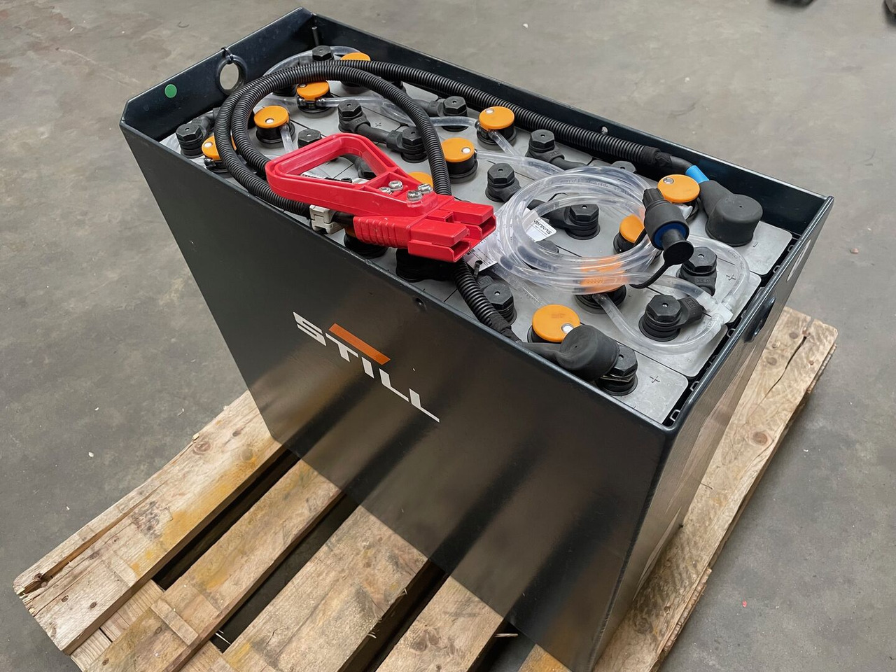 Sunlight I 24 Volt I 3 PzS 375 - Akkumulátor - Anyagmozgató gép: 1 kép. Sunlight I 24 Volt I 3 PzS 375 - Akkumulátor - Anyagmozgató gép: 1 kép.