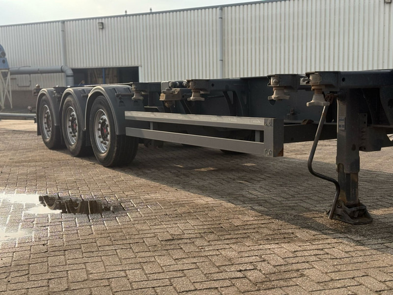 Kögel PORT 40 SIMPLEX 20 CONTAINER CHASSIS, NL TRAILER, 2020 - Félpótkocsi cserefelépítményes: 2 kép. Kögel PORT 40 SIMPLEX 20 CONTAINER CHASSIS, NL TRAILER, 2020 - Félpótkocsi cserefelépítményes: 2 kép.