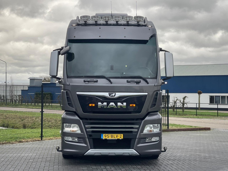 MAN TGX 18.580 2X TANK, LEATHER SEATS, RETARDER, FULL AIR! - Nyergesvontató: 3 kép. MAN TGX 18.580 2X TANK, LEATHER SEATS, RETARDER, FULL AIR! - Nyergesvontató: 3 kép.
