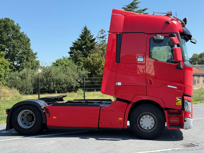 Renault T520 HIGH FULL SPOILER, STEEL/AIR, 2 TANKS, 2 BEDS, FRIGO - Nyergesvontató: 5 kép. Renault T520 HIGH FULL SPOILER, STEEL/AIR, 2 TANKS, 2 BEDS, FRIGO - Nyergesvontató: 5 kép.