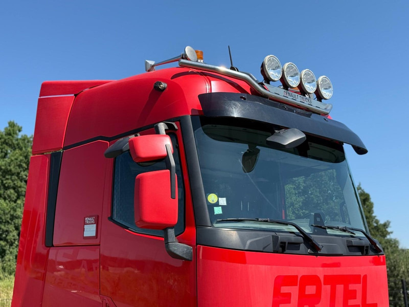 Renault T520 HIGH FULL SPOILER, STEEL/AIR, 2 TANKS, 2 BEDS, FRIGO - Nyergesvontató: 3 kép. Renault T520 HIGH FULL SPOILER, STEEL/AIR, 2 TANKS, 2 BEDS, FRIGO - Nyergesvontató: 3 kép.