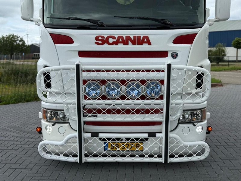 Scania R 560 SHOW TRUCK, RETARDER, LEATHER, I-PARK, TOP. - Nyergesvontató: 4 kép. Scania R 560 SHOW TRUCK, RETARDER, LEATHER, I-PARK, TOP. - Nyergesvontató: 4 kép.