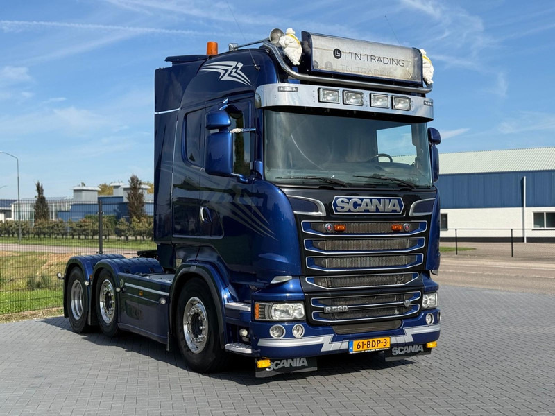 Scania R520 6X2/4, BLAD LUCHT, VOL SPOILER, RETARDER. - Nyergesvontató: 1 kép. Scania R520 6X2/4, BLAD LUCHT, VOL SPOILER, RETARDER. - Nyergesvontató: 1 kép.