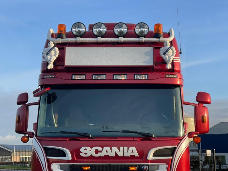 Scania R520 6X2/4, VOLLUCHT, SHOWTRUCK, LEER, RETARDER. - Nyergesvontató: 3 kép. Scania R520 6X2/4, VOLLUCHT, SHOWTRUCK, LEER, RETARDER. - Nyergesvontató: 3 kép.