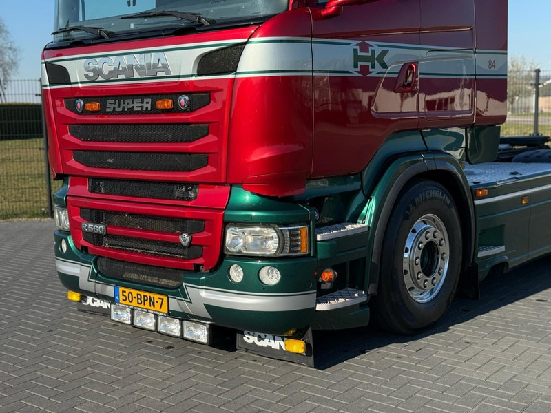 Scania R560 V8 SHOW TRUCK, INTERIOR, FULL AIR, LIKE NEW. - Nyergesvontató: 4 kép. Scania R560 V8 SHOW TRUCK, INTERIOR, FULL AIR, LIKE NEW. - Nyergesvontató: 4 kép.