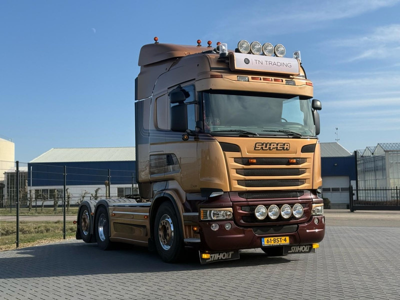 Scania R730 V8 V8, SHOWTRUCK VOLLUCHT, RETARDER, HYDRAULIEK, BOOGIE, ALU WIELEN, LEER. - Nyergesvontató: 2 kép. Scania R730 V8 V8, SHOWTRUCK VOLLUCHT, RETARDER, HYDRAULIEK, BOOGIE, ALU WIELEN, LEER. - Nyergesvontató: 2 kép.
