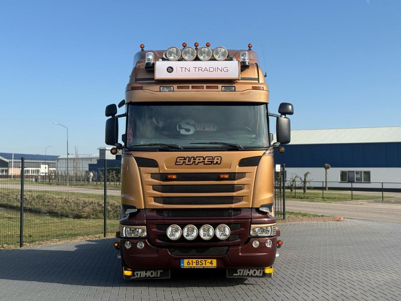Scania R730 V8 V8, SHOWTRUCK VOLLUCHT, RETARDER, HYDRAULIEK, BOOGIE, ALU WIELEN, LEER. - Nyergesvontató: 4 kép. Scania R730 V8 V8, SHOWTRUCK VOLLUCHT, RETARDER, HYDRAULIEK, BOOGIE, ALU WIELEN, LEER. - Nyergesvontató: 4 kép.