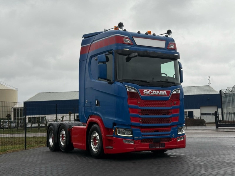 Scania S520 6X2/4, VOLLUCHT, LEER, RETARDER, PARK COOL, EURO 6D. - Nyergesvontató: 2 kép. Scania S520 6X2/4, VOLLUCHT, LEER, RETARDER, PARK COOL, EURO 6D. - Nyergesvontató: 2 kép.