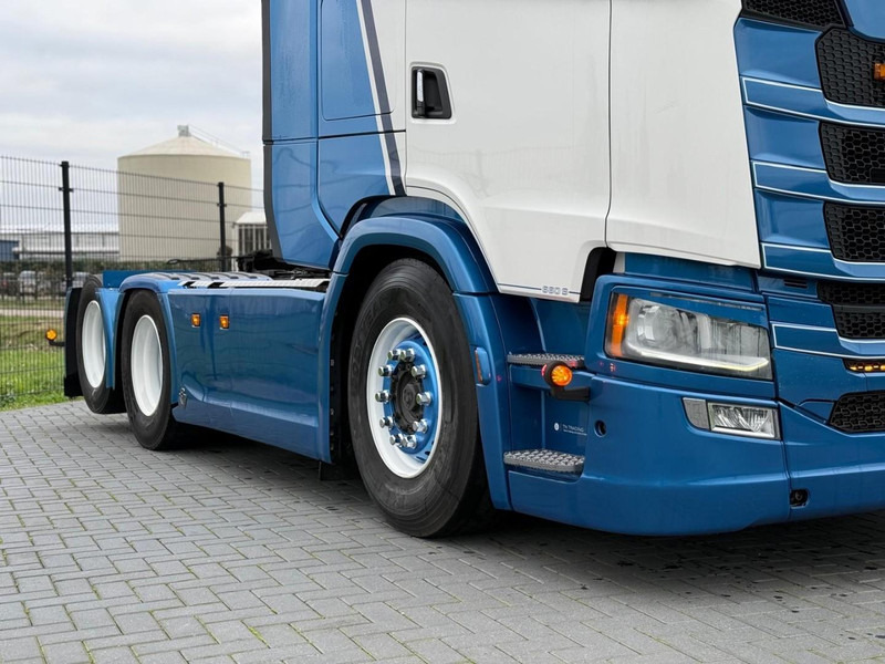 Scania S660 BOOGIE, VOLLUCHT, RETARDER, LEREN STOELEN, VOL. - Nyergesvontató: 4 kép. Scania S660 BOOGIE, VOLLUCHT, RETARDER, LEREN STOELEN, VOL. - Nyergesvontató: 4 kép.