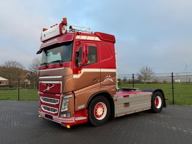 Volvo FH 13.500 SHOW, TOP, VEB+, TOP CONDITION, 2016, VOLLUCHT. - Nyergesvontató: 3 kép. Volvo FH 13.500 SHOW, TOP, VEB+, TOP CONDITION, 2016, VOLLUCHT. - Nyergesvontató: 3 kép.