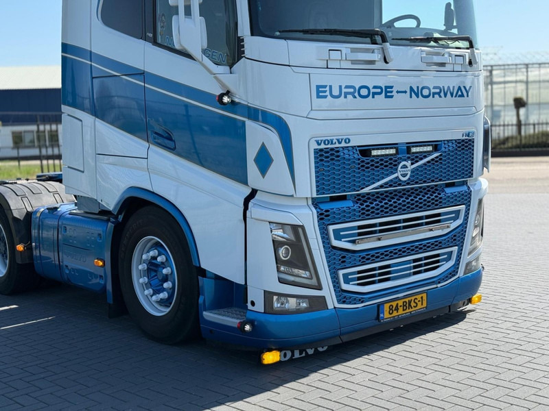Volvo FH 16.750 FULL AIR, LEATHER, SHOW, TOP CONDITION, XL CABINE. - Nyergesvontató: 5 kép. Volvo FH 16.750 FULL AIR, LEATHER, SHOW, TOP CONDITION, XL CABINE. - Nyergesvontató: 5 kép.