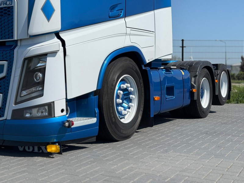 Volvo FH 16.750 FULL AIR, LEATHER, SHOW, TOP CONDITION, XL CABINE. - Nyergesvontató: 3 kép. Volvo FH 16.750 FULL AIR, LEATHER, SHOW, TOP CONDITION, XL CABINE. - Nyergesvontató: 3 kép.