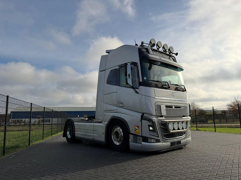 Volvo FH 16.750 XL, EURO 6D, VOLLUCHT, RETARDER, ALCOA, HYDRAULIEK, LEER, PTO. - Nyergesvontató: 1 kép. Volvo FH 16.750 XL, EURO 6D, VOLLUCHT, RETARDER, ALCOA, HYDRAULIEK, LEER, PTO. - Nyergesvontató: 1 kép.