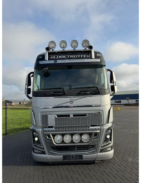 Volvo FH 16.750 XL, EURO 6D, VOLLUCHT, RETARDER, ALCOA, HYDRAULIEK, LEER, PTO. - Nyergesvontató: 5 kép. Volvo FH 16.750 XL, EURO 6D, VOLLUCHT, RETARDER, ALCOA, HYDRAULIEK, LEER, PTO. - Nyergesvontató: 5 kép.