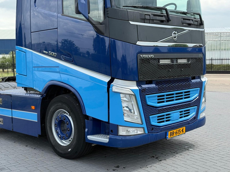 Volvo FH-500 I-SAVE, TURBOCOMPOUND, ACC, VEB+, WORK REMOTE, EURO 6D. - Nyergesvontató: 2 kép. Volvo FH-500 I-SAVE, TURBOCOMPOUND, ACC, VEB+, WORK REMOTE, EURO 6D. - Nyergesvontató: 2 kép.