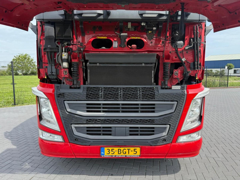 Volvo FH13.420 ADR, SMART TACHO 2, NL TRUCK, ALCOA, STEEL/AIR, PERFECT CONDITION, 2X TANK. - Nyergesvontató: 5 kép. Volvo FH13.420 ADR, SMART TACHO 2, NL TRUCK, ALCOA, STEEL/AIR, PERFECT CONDITION, 2X TANK. - Nyergesvontató: 5 kép.