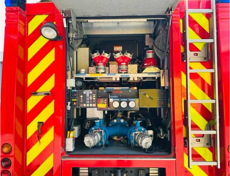 Tűzoltóautó Volvo FM9: 12 kép. Tűzoltóautó Volvo FM9: 12 kép.