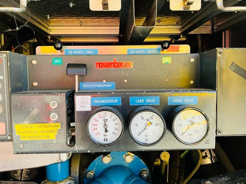 Tűzoltóautó Volvo FM9: 17 kép. Tűzoltóautó Volvo FM9: 17 kép.