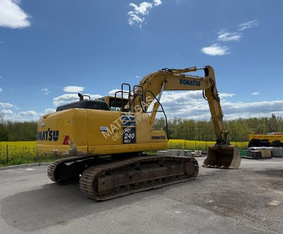 Komatsu PC240NLC-10 - Lánctalpas kotró: 5 kép. Komatsu PC240NLC-10 - Lánctalpas kotró: 5 kép.