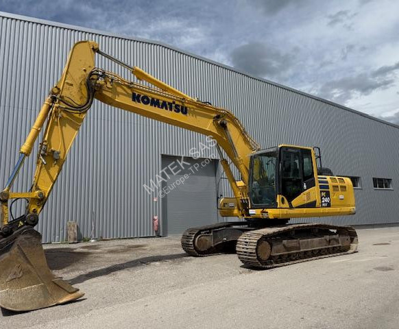 Komatsu PC240NLC-10 - Lánctalpas kotró: 1 kép. Komatsu PC240NLC-10 - Lánctalpas kotró: 1 kép.