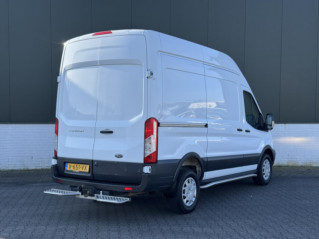 Ford Transit-350 2.0 TDCI L2H3 Dubbel schuifdeur Camera+pdc Trekhaak Airco Cruise - Furgon: 2 kép. Ford Transit-350 2.0 TDCI L2H3 Dubbel schuifdeur Camera+pdc Trekhaak Airco Cruise - Furgon: 2 kép.