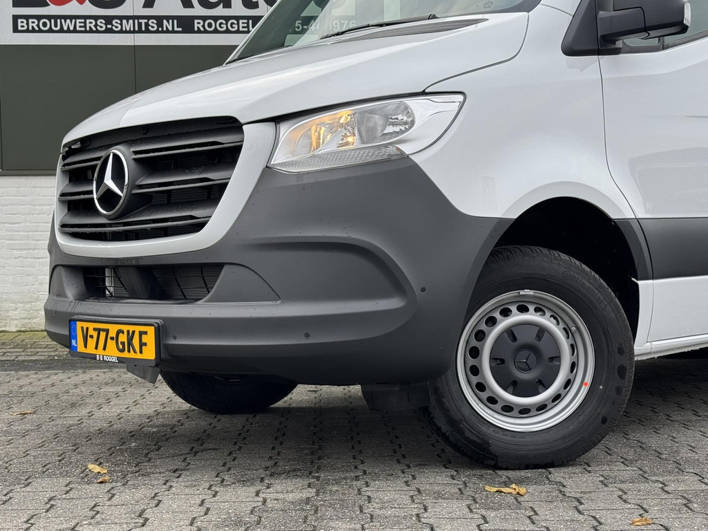 Mercedes-Benz Sprinter-317 1.9 CDI L2 9G laadruimte bekleed Leder Camera Clima M-bux media systeem DAB - Furgon: 3 kép. Mercedes-Benz Sprinter-317 1.9 CDI L2 9G laadruimte bekleed Leder Camera Clima M-bux media systeem DAB - Furgon: 3 kép.