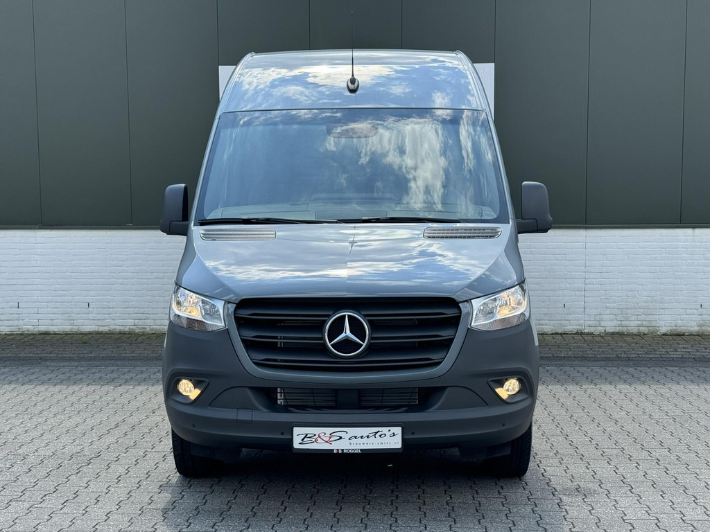 Mercedes-Benz Sprinter-317 L2 Trekhaak 3500kg Camera Navigatie Cruise Clima Pdc Keyless Leder+verwarming - Furgon: 4 kép. Mercedes-Benz Sprinter-317 L2 Trekhaak 3500kg Camera Navigatie Cruise Clima Pdc Keyless Leder+verwarming - Furgon: 4 kép.