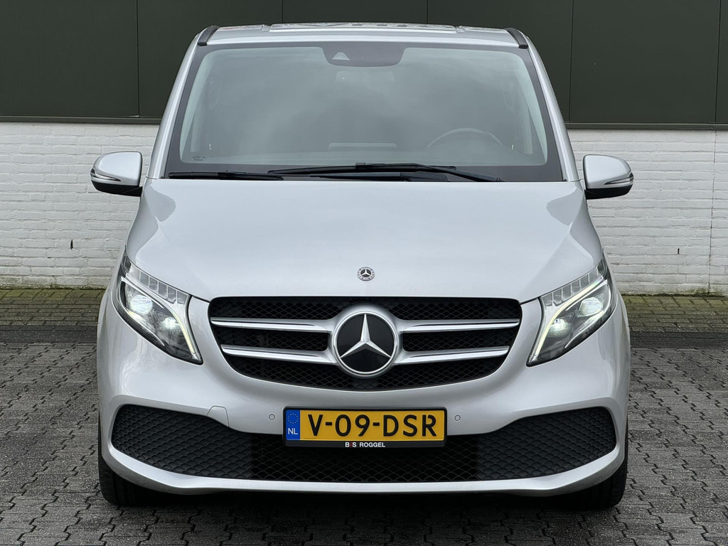 Mercedes-Benz V-Klasse-300d Lang DC 9G Avantgarde Leder Elektrische klep 2x Schuifdeur Trekhaak afneembaar - Duplakabinos kisteherautó: 4 kép. Mercedes-Benz V-Klasse-300d Lang DC 9G Avantgarde Leder Elektrische klep 2x Schuifdeur Trekhaak afneembaar - Duplakabinos kisteherautó: 4 kép.