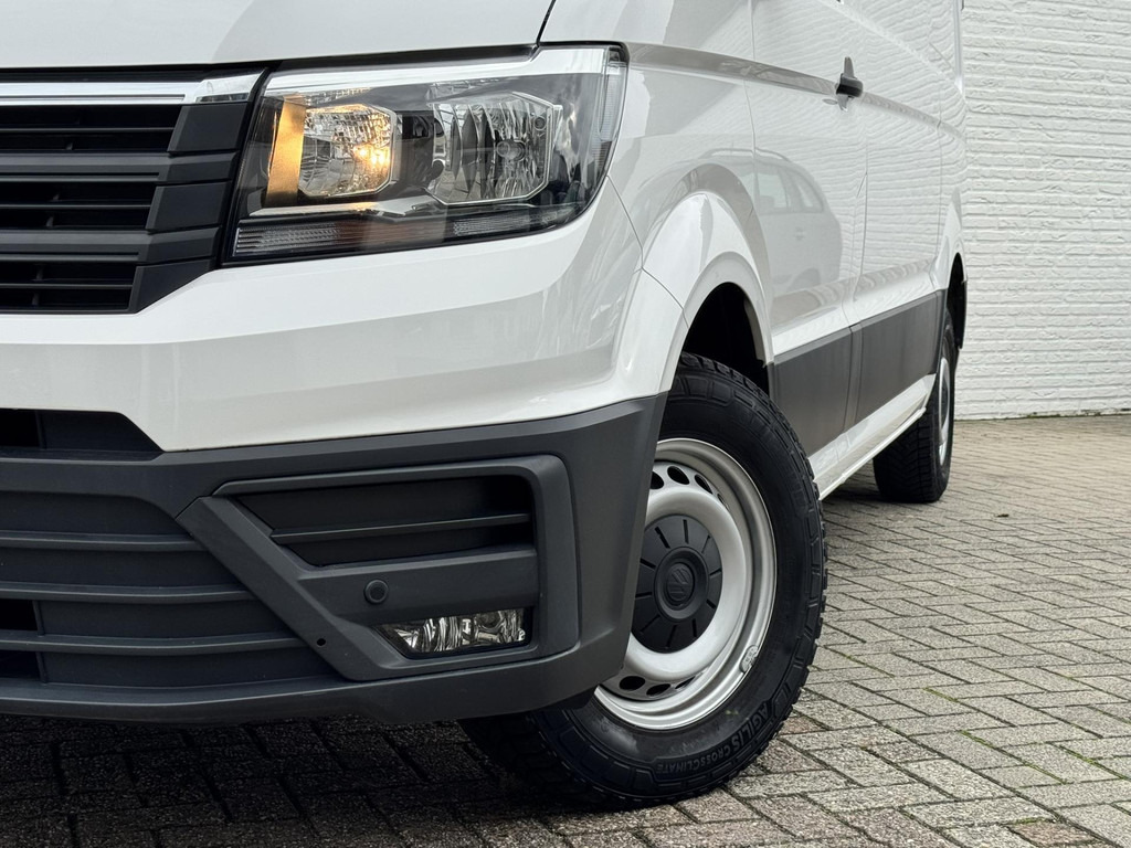 Volkswagen Crafter-30 2.0 TDI L3H3 Highline Carplay DAB Cruise Verwarmde voorruit Trekhaak Lat om Lat - Furgon: 5 kép. Volkswagen Crafter-30 2.0 TDI L3H3 Highline Carplay DAB Cruise Verwarmde voorruit Trekhaak Lat om Lat - Furgon: 5 kép.