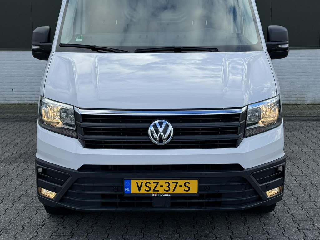Volkswagen Crafter-30 2.0 TDI L3H3 Highline Carplay DAB Cruise Verwarmde voorruit Trekhaak Lat om Lat - Furgon: 4 kép. Volkswagen Crafter-30 2.0 TDI L3H3 Highline Carplay DAB Cruise Verwarmde voorruit Trekhaak Lat om Lat - Furgon: 4 kép.