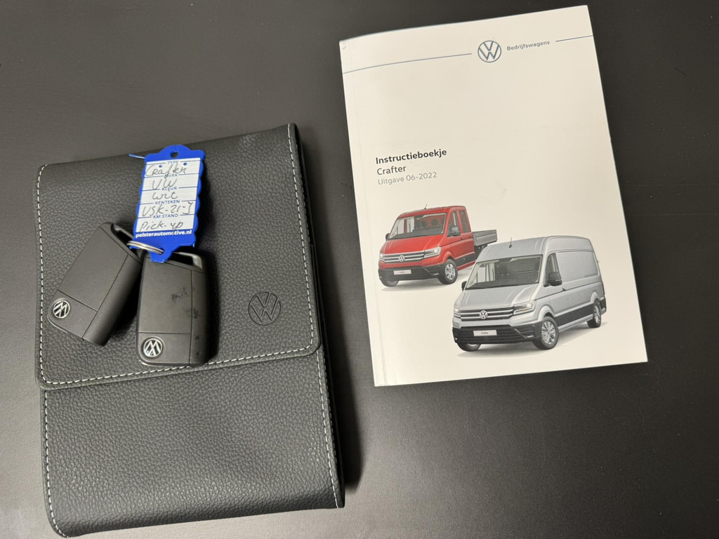 Volkswagen Crafter-35 2.0 TDI L4 DC Trendline Cruise control Automatisch airco Navigatie Apple Carplay / Android Auto - Pickup: 3 kép. Volkswagen Crafter-35 2.0 TDI L4 DC Trendline Cruise control Automatisch airco Navigatie Apple Carplay / Android Auto - Pickup: 3 kép.