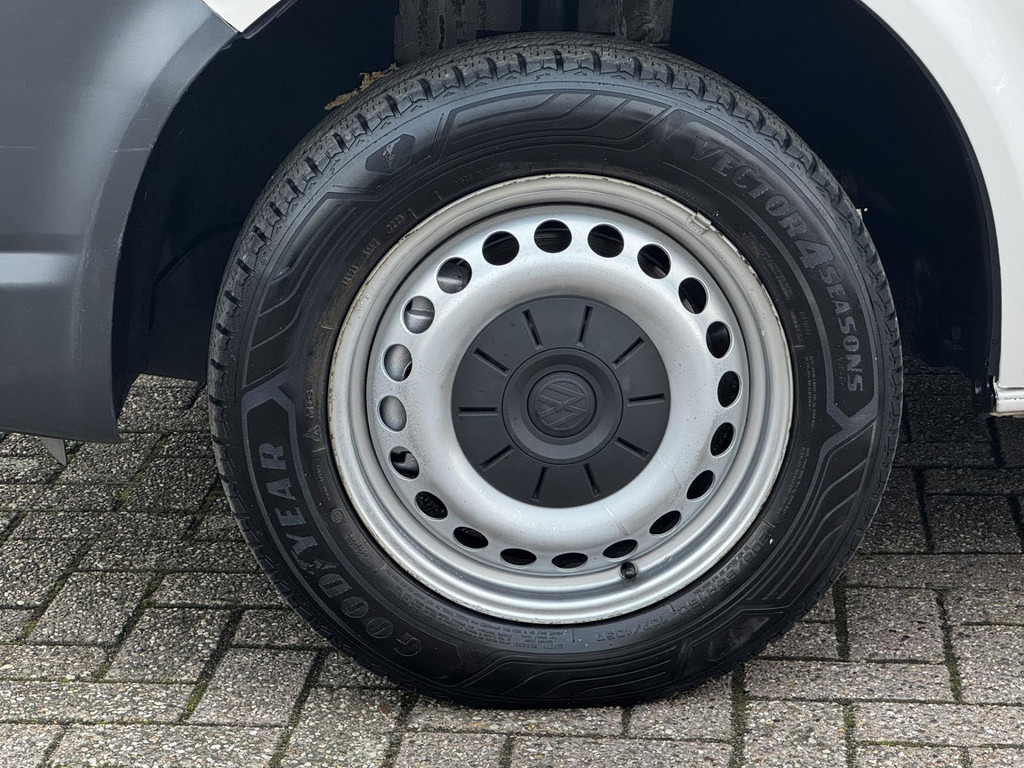 Volkswagen Transporter Kombi-T6 2.0 TDI 9 persoons Cruise control Airco Verwarmbare buitenspiegels - Kisbusz: 4 kép. Volkswagen Transporter Kombi-T6 2.0 TDI 9 persoons Cruise control Airco Verwarmbare buitenspiegels - Kisbusz: 4 kép.