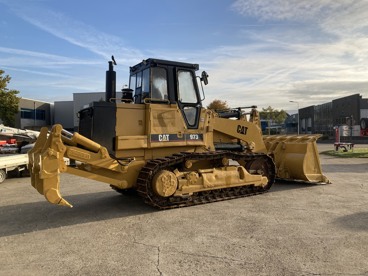 CATERPILLAR 973 - Lánctalpas homlokrakodó: 5 kép. CATERPILLAR 973 - Lánctalpas homlokrakodó: 5 kép.