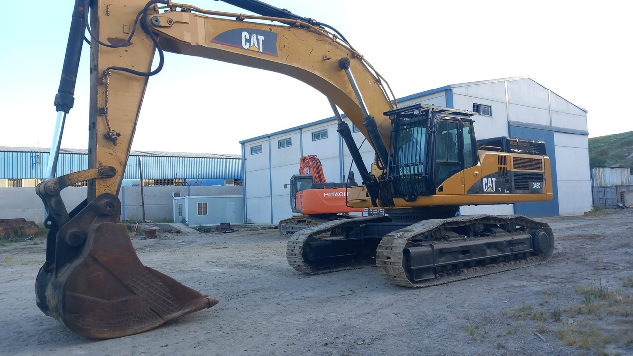 CATERPILLAR 345CL - Kotrógép: 4 kép. CATERPILLAR 345CL - Kotrógép: 4 kép.