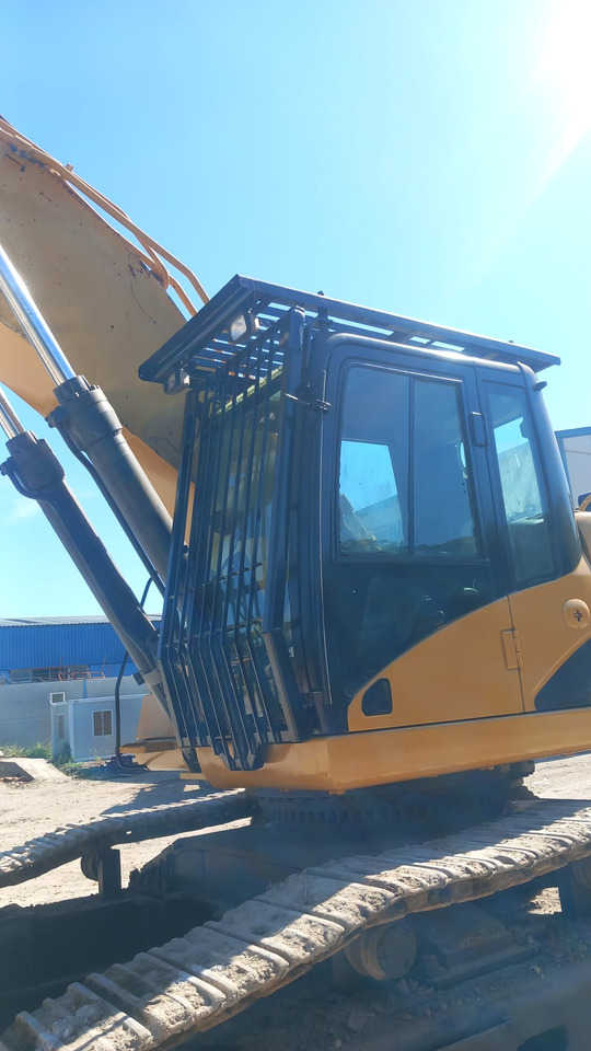 CATERPILLAR 345CL - Kotrógép: 5 kép. CATERPILLAR 345CL - Kotrógép: 5 kép.
