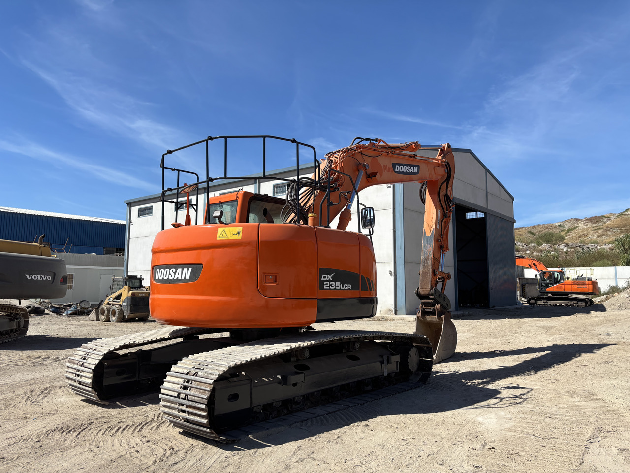 DOOSAN DX235LCR - Lánctalpas kotró: 5 kép. DOOSAN DX235LCR - Lánctalpas kotró: 5 kép.