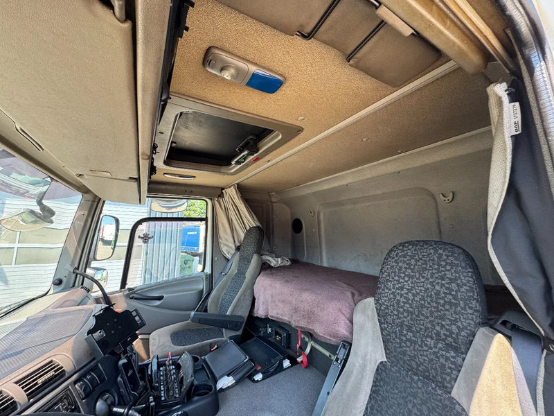 Darus autó DAF CF 85.360 8x2*6 HIAB 42T/m Crane: 20 kép. Darus autó DAF CF 85.360 8x2*6 HIAB 42T/m Crane: 20 kép.