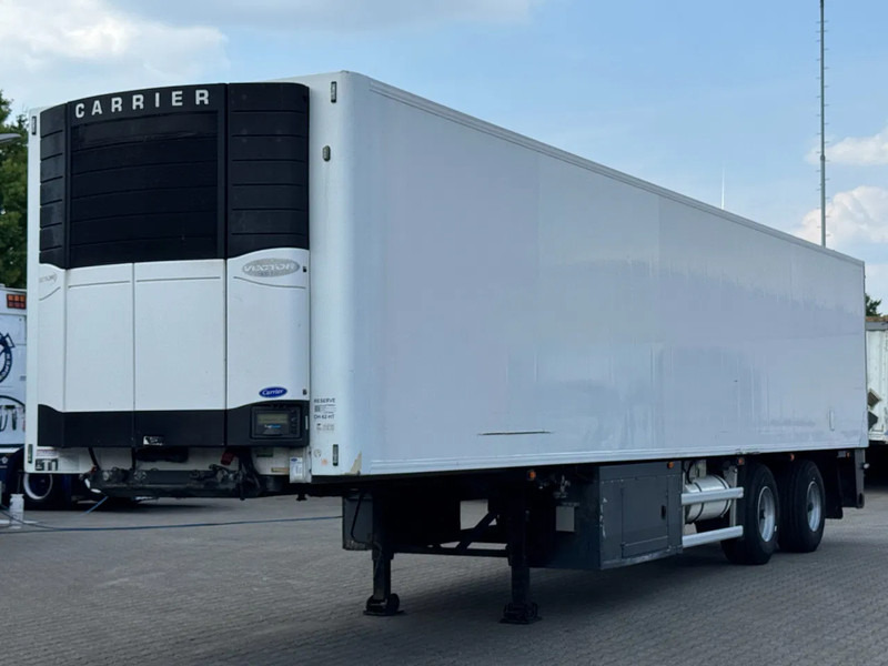 Floor Carrier Vector 1800mt / Stuur-as / 3T Laadklep / Bpw-Axle - Félpótkocsi hűtős: 1 kép. Floor Carrier Vector 1800mt / Stuur-as / 3T Laadklep / Bpw-Axle - Félpótkocsi hűtős: 1 kép.