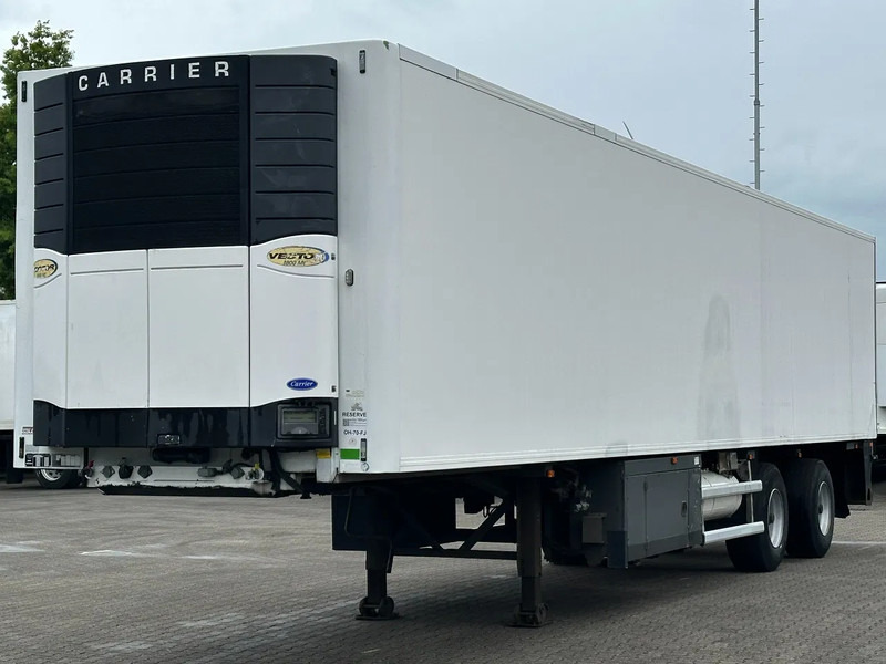 Floor Carrier Vector 1800mt / Stuur-as / 3T Laadklep / Bpw-Axle - Félpótkocsi hűtős: 1 kép. Floor Carrier Vector 1800mt / Stuur-as / 3T Laadklep / Bpw-Axle - Félpótkocsi hűtős: 1 kép.