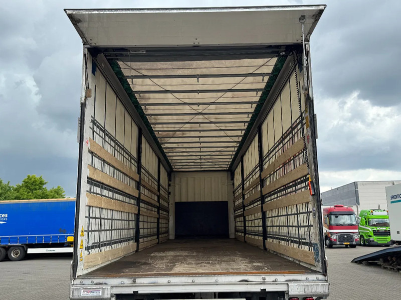 Krone City trailer met schuifzeilen / 2500 Laadklep / Stuur-as / APK - Ponyvás félpótkocsi: 3 kép. Krone City trailer met schuifzeilen / 2500 Laadklep / Stuur-as / APK - Ponyvás félpótkocsi: 3 kép.