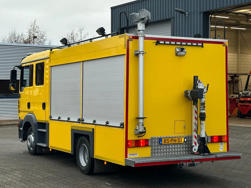 MAN TGL 12.240 Double Cabin *Only 80 Tkm* Ex Fire Truck - Dobozos felépítményű teherautó: 4 kép. MAN TGL 12.240 Double Cabin *Only 80 Tkm* Ex Fire Truck - Dobozos felépítményű teherautó: 4 kép.