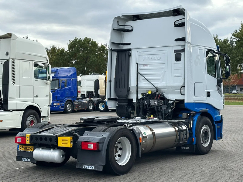Iveco Stralis 460 LNG Euro 6 Retarder *NL-Truck* - Nyergesvontató: 3 kép. Iveco Stralis 460 LNG Euro 6 Retarder *NL-Truck* - Nyergesvontató: 3 kép.