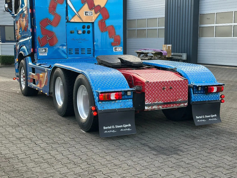 Mercedes-Benz Actros 2663 6x4 Giga Space Retarder Full Spoiler Euro 6 - Nyergesvontató: 5 kép. Mercedes-Benz Actros 2663 6x4 Giga Space Retarder Full Spoiler Euro 6 - Nyergesvontató: 5 kép.