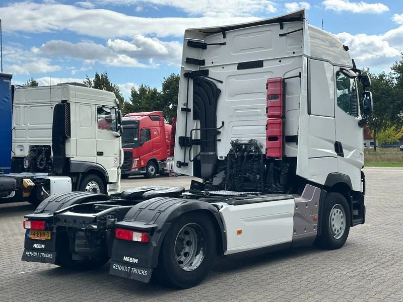Renault T HIGH 480 4x2 Full Spoiler / 2 Tank / *NL-Truck* - Nyergesvontató: 3 kép. Renault T HIGH 480 4x2 Full Spoiler / 2 Tank / *NL-Truck* - Nyergesvontató: 3 kép.