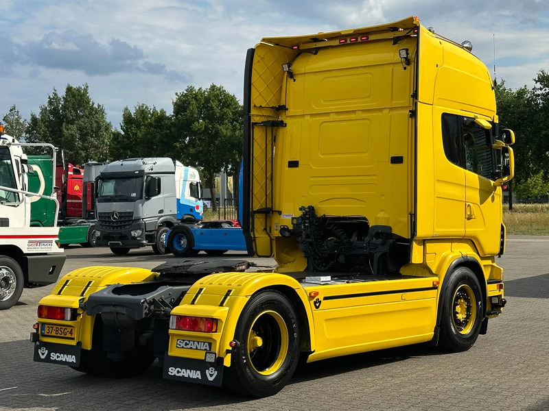 Scania R500 V8 Topline Retarder 2 Tank Euro 5 - Nyergesvontató: 3 kép. Scania R500 V8 Topline Retarder 2 Tank Euro 5 - Nyergesvontató: 3 kép.
