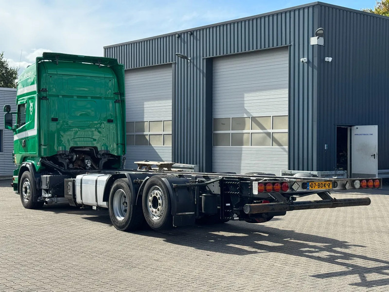 Scania R500 V8 6x2 Retarder Chassis WB 5.10 - Alvaz teherautó: 4 kép. Scania R500 V8 6x2 Retarder Chassis WB 5.10 - Alvaz teherautó: 4 kép.
