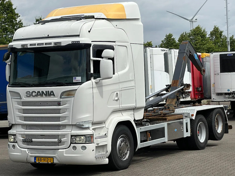 Scania R520 V8 6x2 Haakarm 20T Retarder Euro 6 - Horgos rakodó teherautó: 1 kép. Scania R520 V8 6x2 Haakarm 20T Retarder Euro 6 - Horgos rakodó teherautó: 1 kép.