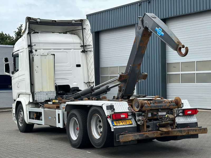 Scania R520 V8 6x2 Haakarm 20T Retarder Euro 6 - Horgos rakodó teherautó: 4 kép. Scania R520 V8 6x2 Haakarm 20T Retarder Euro 6 - Horgos rakodó teherautó: 4 kép.