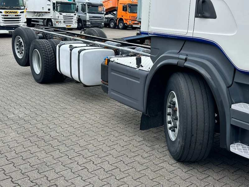 Scania R580 V8 6x2*4 Chassis Retarder Full Air 4.90 Wb Euro 6 - Alvaz teherautó: 2 kép. Scania R580 V8 6x2*4 Chassis Retarder Full Air 4.90 Wb Euro 6 - Alvaz teherautó: 2 kép.