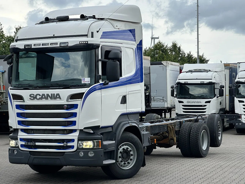Scania R580 V8 6x2*4 Chassis Retarder Full Air 4.90 Wb Euro 6 - Alvaz teherautó: 1 kép. Scania R580 V8 6x2*4 Chassis Retarder Full Air 4.90 Wb Euro 6 - Alvaz teherautó: 1 kép.